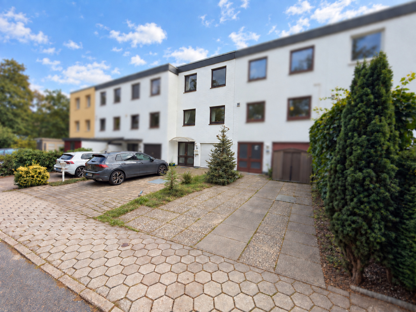 Straßenansicht