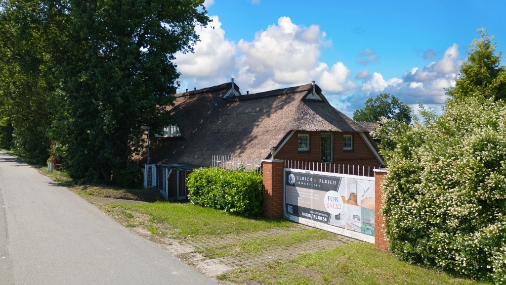 Straßenansicht