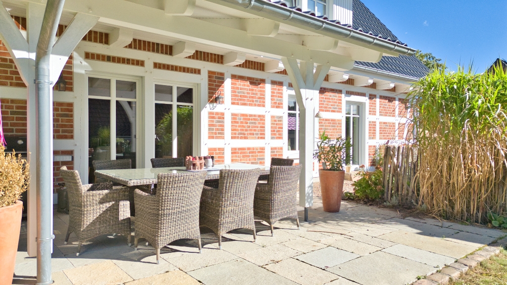 überdachte Terrasse